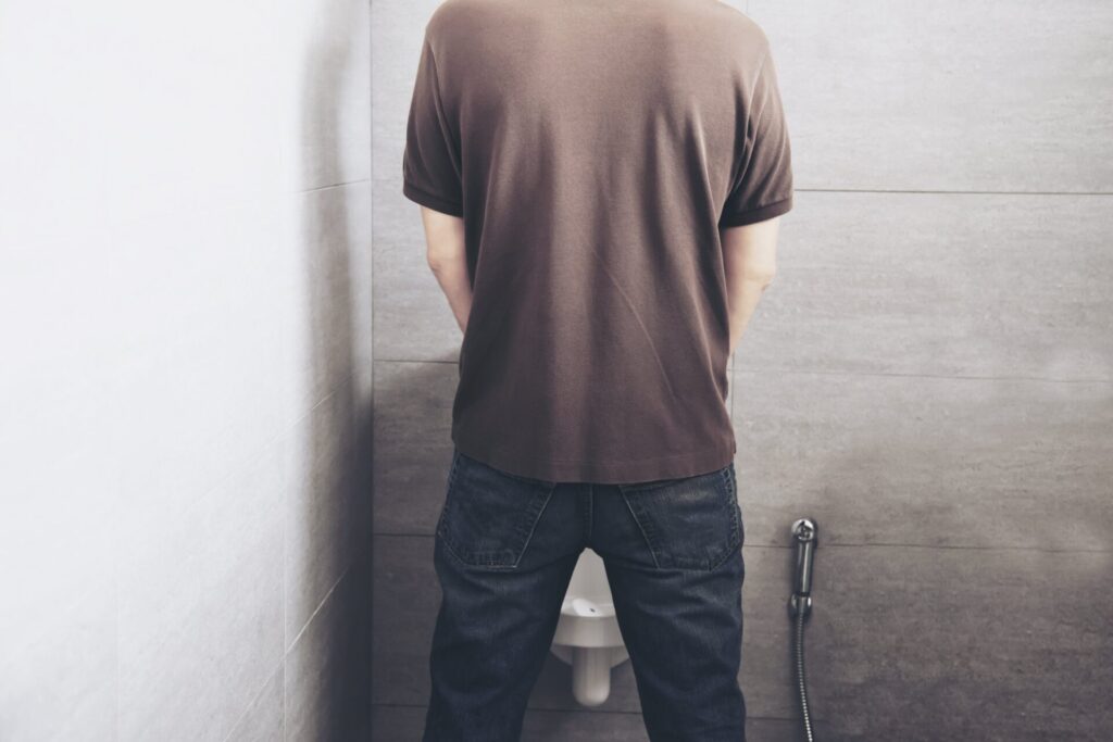 man toilet min